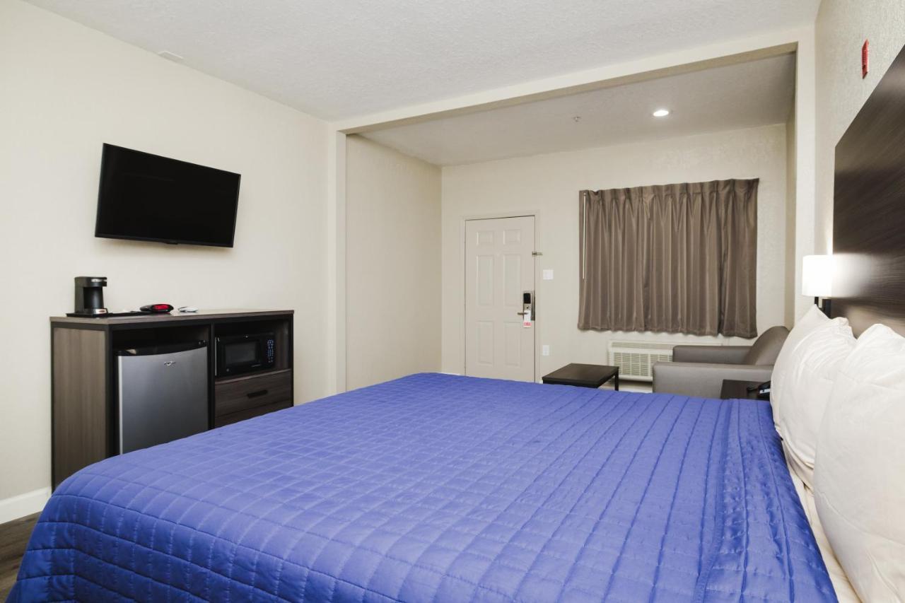 Winchester Inn And Suites Humble/Iah/North Houston Exterior photo
