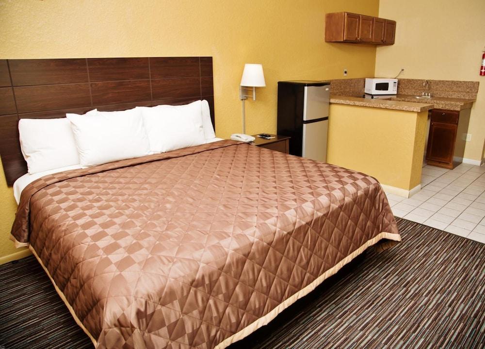 Winchester Inn And Suites Humble/Iah/North Houston Exterior photo